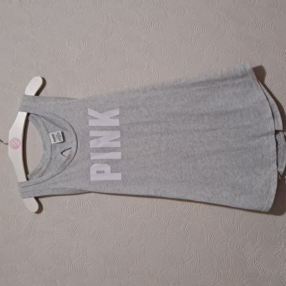 PINK VS MEDIUM TANK TOP